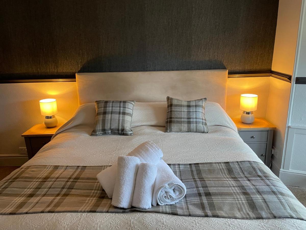 The Royal Oak Inn Bowness-on-Windermere Buitenkant foto