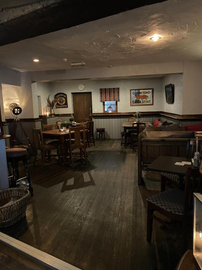 The Royal Oak Inn Bowness-on-Windermere Buitenkant foto