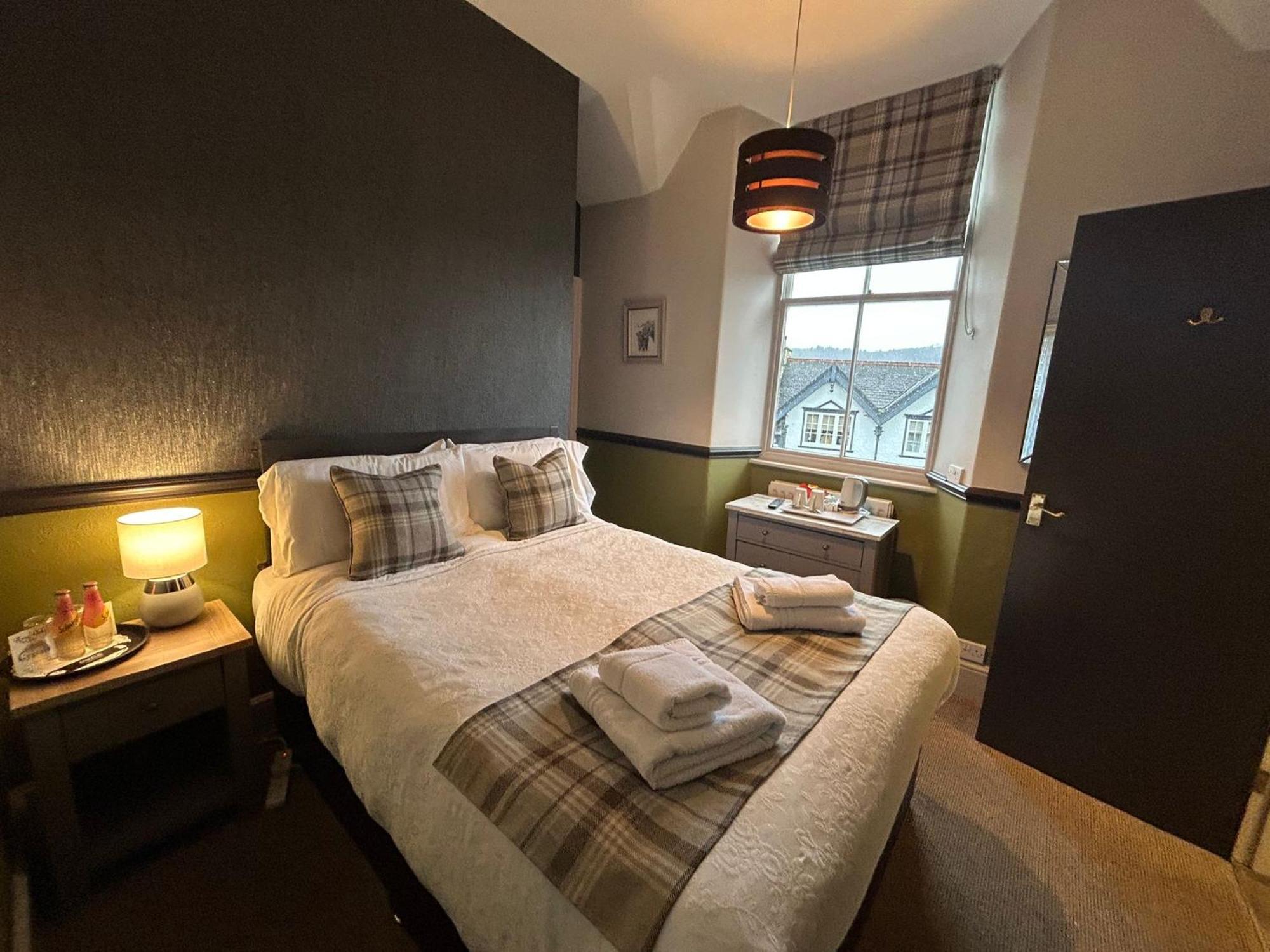 The Royal Oak Inn Bowness-on-Windermere Buitenkant foto